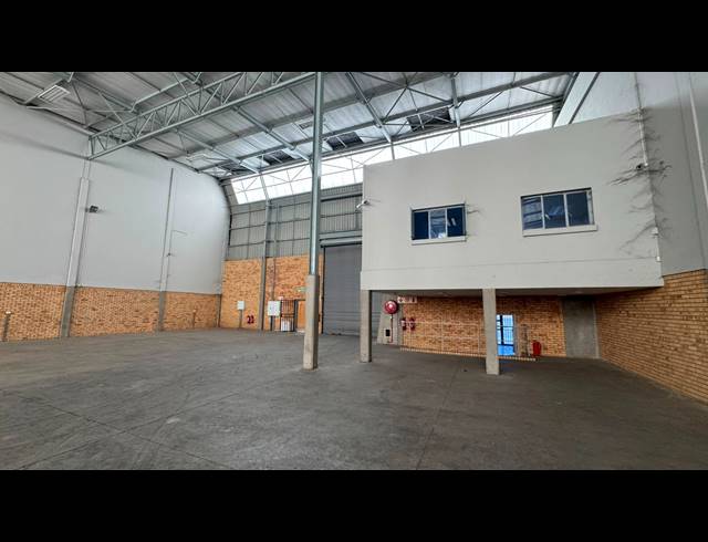 676M² WAREHOUSE TO LET IN LINBRO PARK